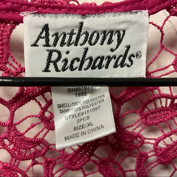 Gorgeous Brilliant Pink Floral Lace Anthony Richards Top! - Picture 12 of 13